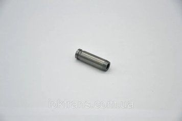 Втулка, направляюча клапанів двигуна Kubota D1005, D905, D1305, D1105 № 16261-13560, 1626113560 1626113560&nbsp; фото