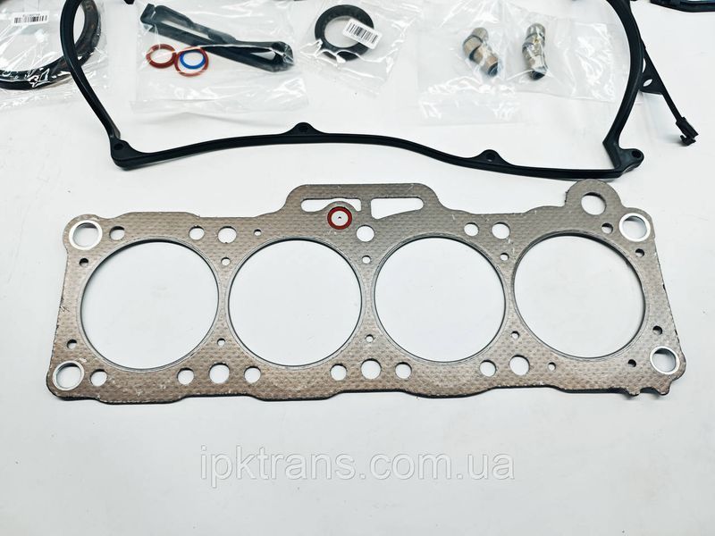 Комплект прокладок двигателя Mazda FE № 505976518, 1367190 505976518 фото